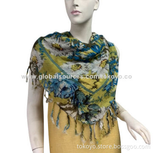 Polyester square scarf with floral check and knotted edges, screen print, size of 120*120cm